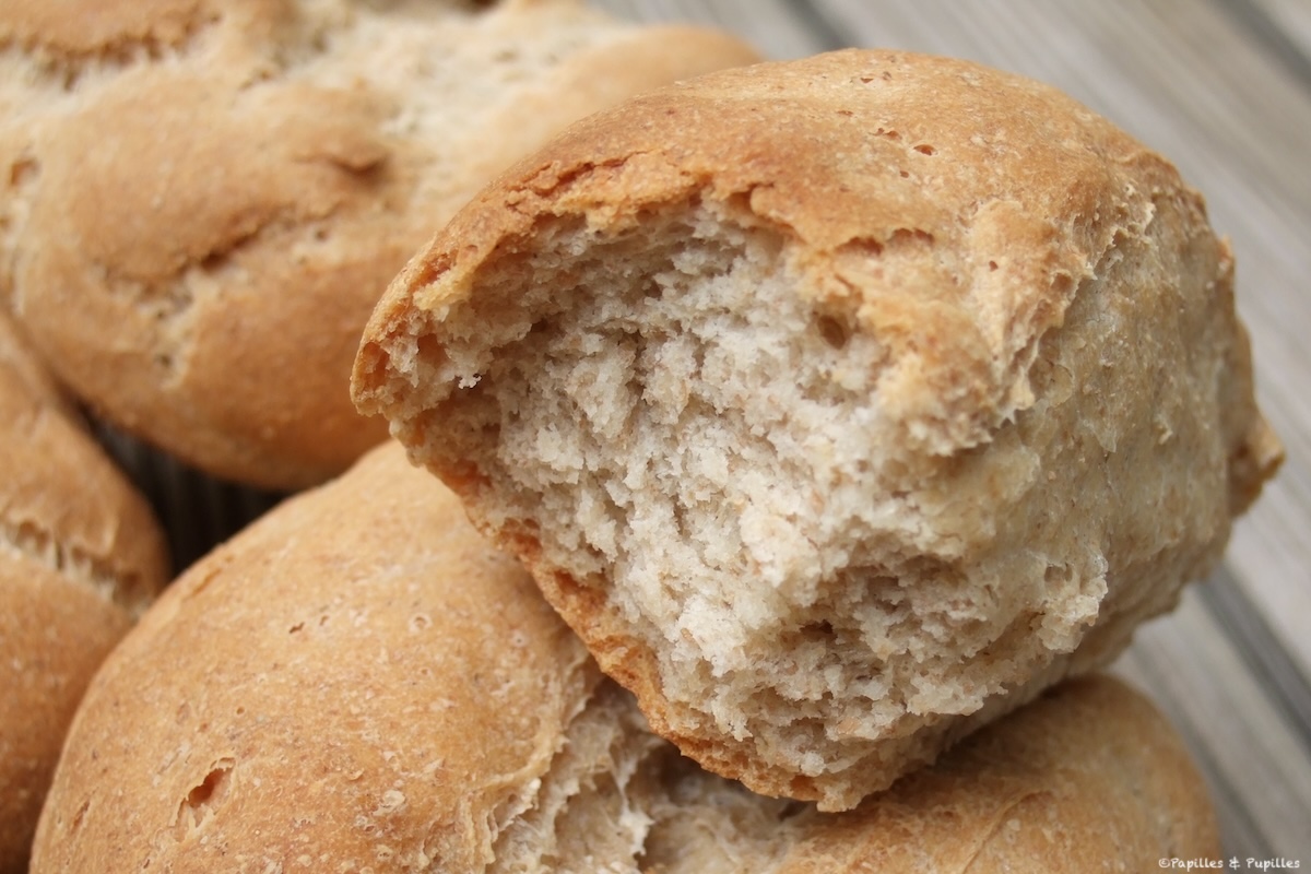 Petits pains à la farine complète et aux céréales