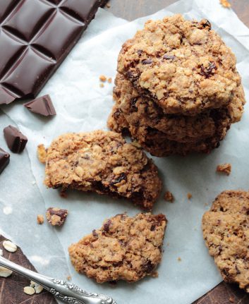 Cookies aux flocons d'avoine et pépites de chocolat © Bogdan Wankowicz shutterstock