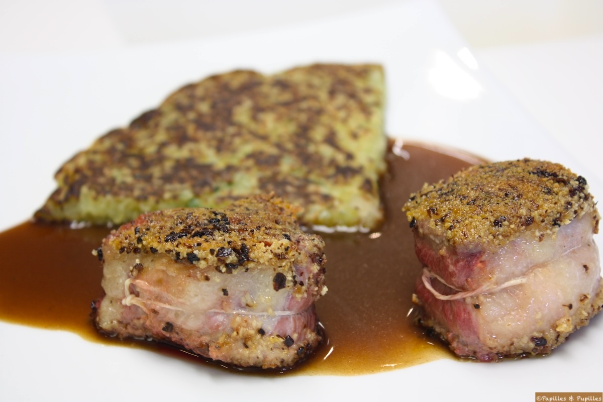 Assiette de tournedos de magret en croûte de cèpes avec milhassous