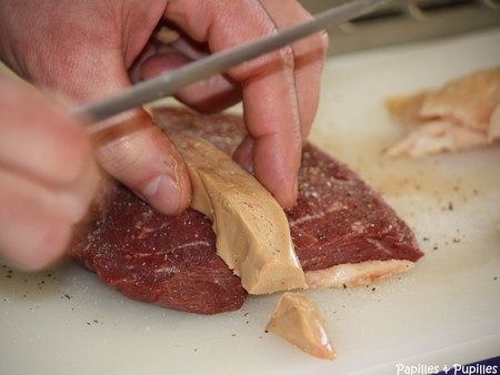 Mettez un bâtonnet de foie gras
