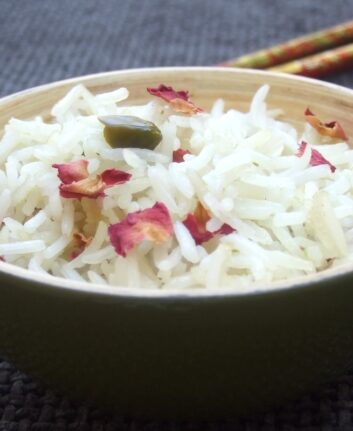 Riz parfumé aux pistaches d’Iran et aux pétales de roses