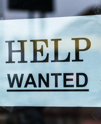 Recherche ©Tim Mossholder on Unsplash