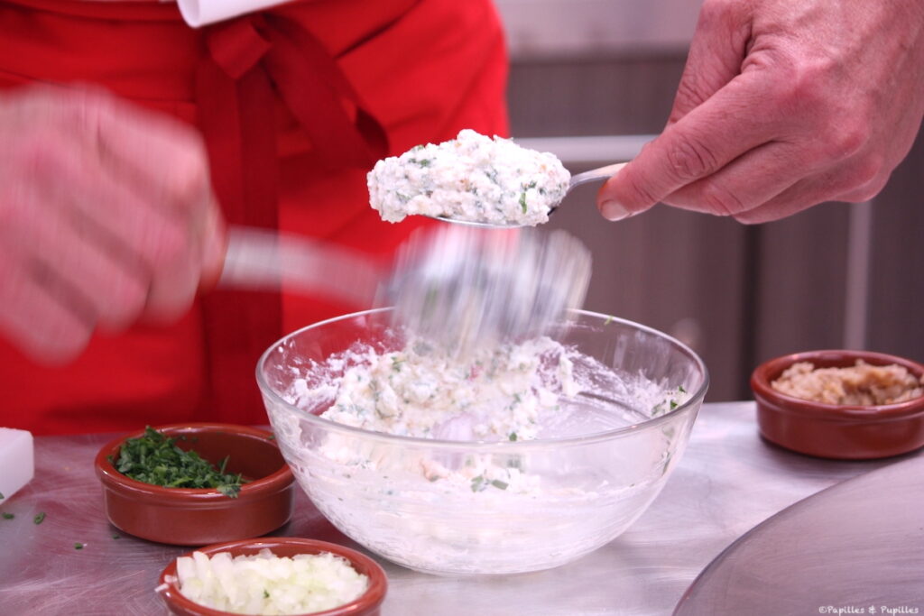 Prenez une cuillère à soupe de fromage