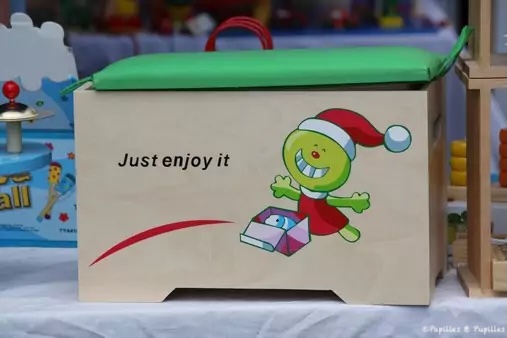 Stand du marché de Dublin avec pancarte Just enjoy it