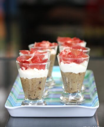 Verrines de caviar d’aubergines, ricotta et coppa