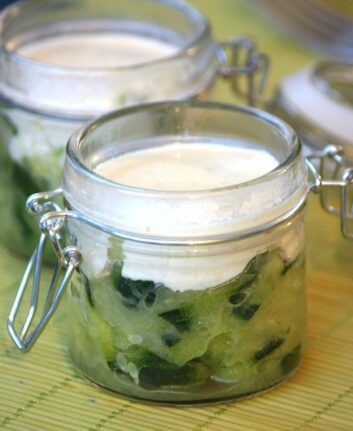 Verrines de caviar de courgettes à la crème de Parmesan