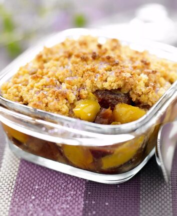 Crumble de palets bretons aux prunes