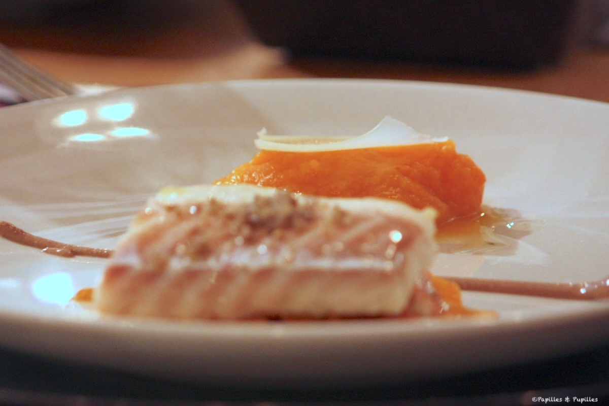 Dos de cabillaud au four servi avec une purée de butternut crémeuse