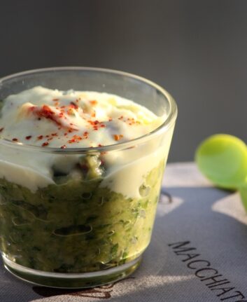 Verrine de courgettes aux tomates confites, crème de Reblochon