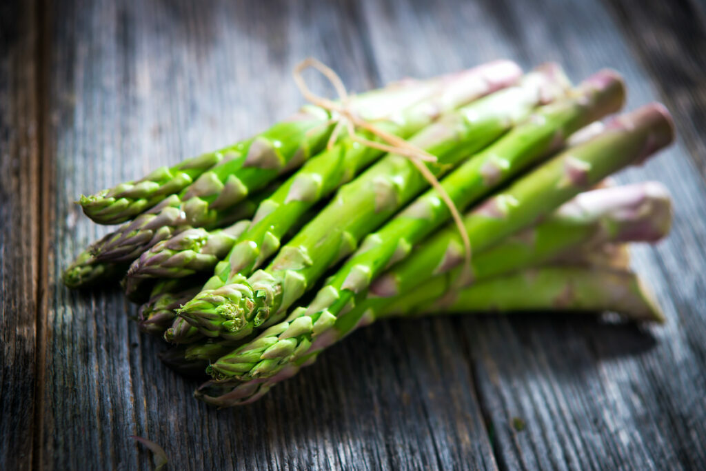 Asperges ©Dani Vincek shutterstock
