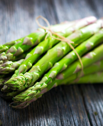 Asperges ©Dani Vincek shutterstock