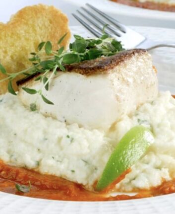 Skrei de la Saint Valentin à la purée de céleri et salsa
