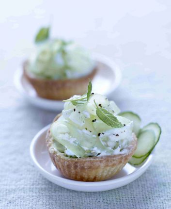 Tartelettes au concombre, à la ricotta et à la menthe © JC Amiel / M. Leteuré / S. Ezgulian