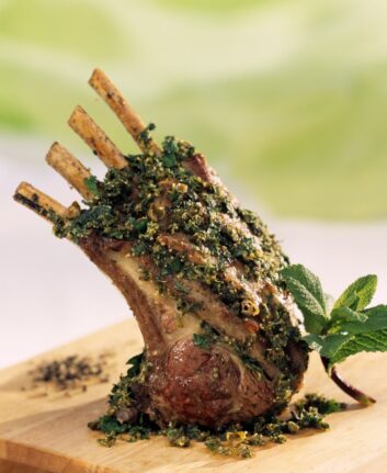 Carré d'agneau aux herbes