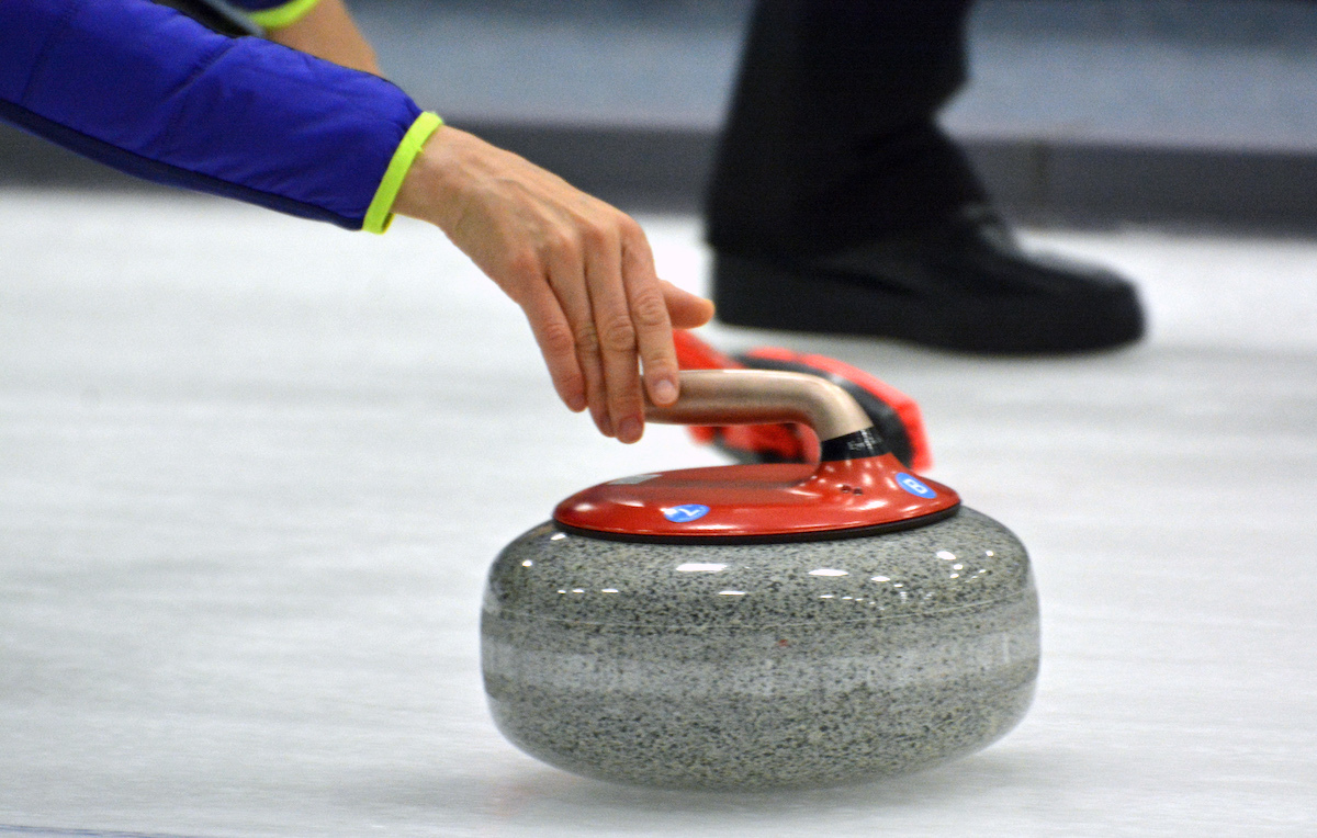 Curling ©Peter Miller CC BY-NC-ND 2.0