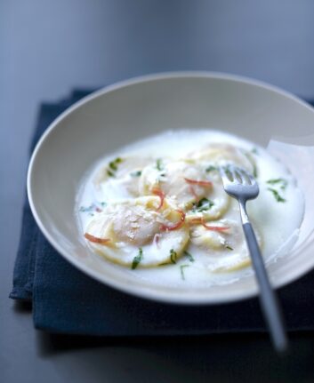 Ravioles au chèvre et au jambon cru ©Aoste