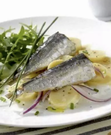 Salade de pommes de terre et sardines ©Bistrot du port - Benaudet