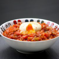 Oeufs mollets en nid de Tchoutchouka [chakchouka]