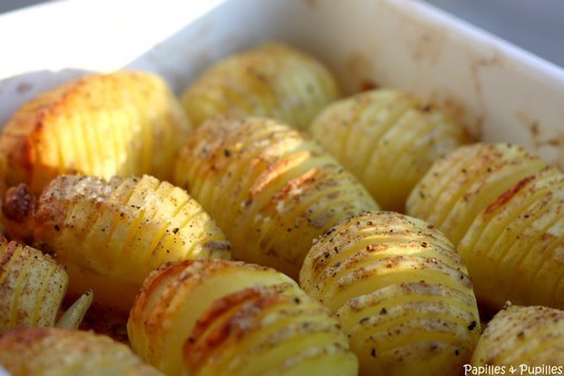 Pommes de terre rôties à la suédoise - Hasselback potatoes - Juste sorties du four