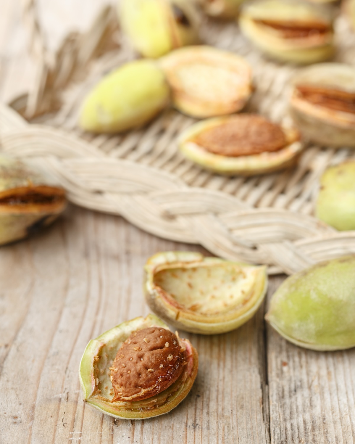 Amandes fraîches ©shutterstock