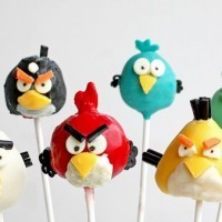 Angry birds cake pops