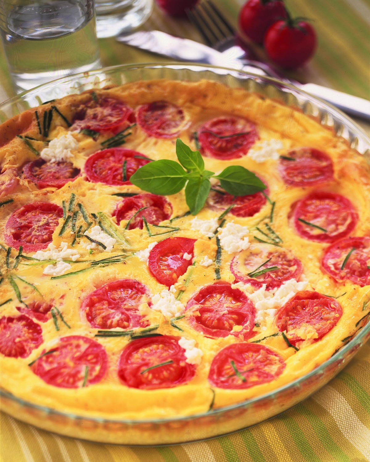 Clafoutis aux tomates cerises, courgettes, et chèvre frais