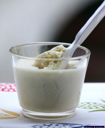 Mousse vanillée au chocolat blanc