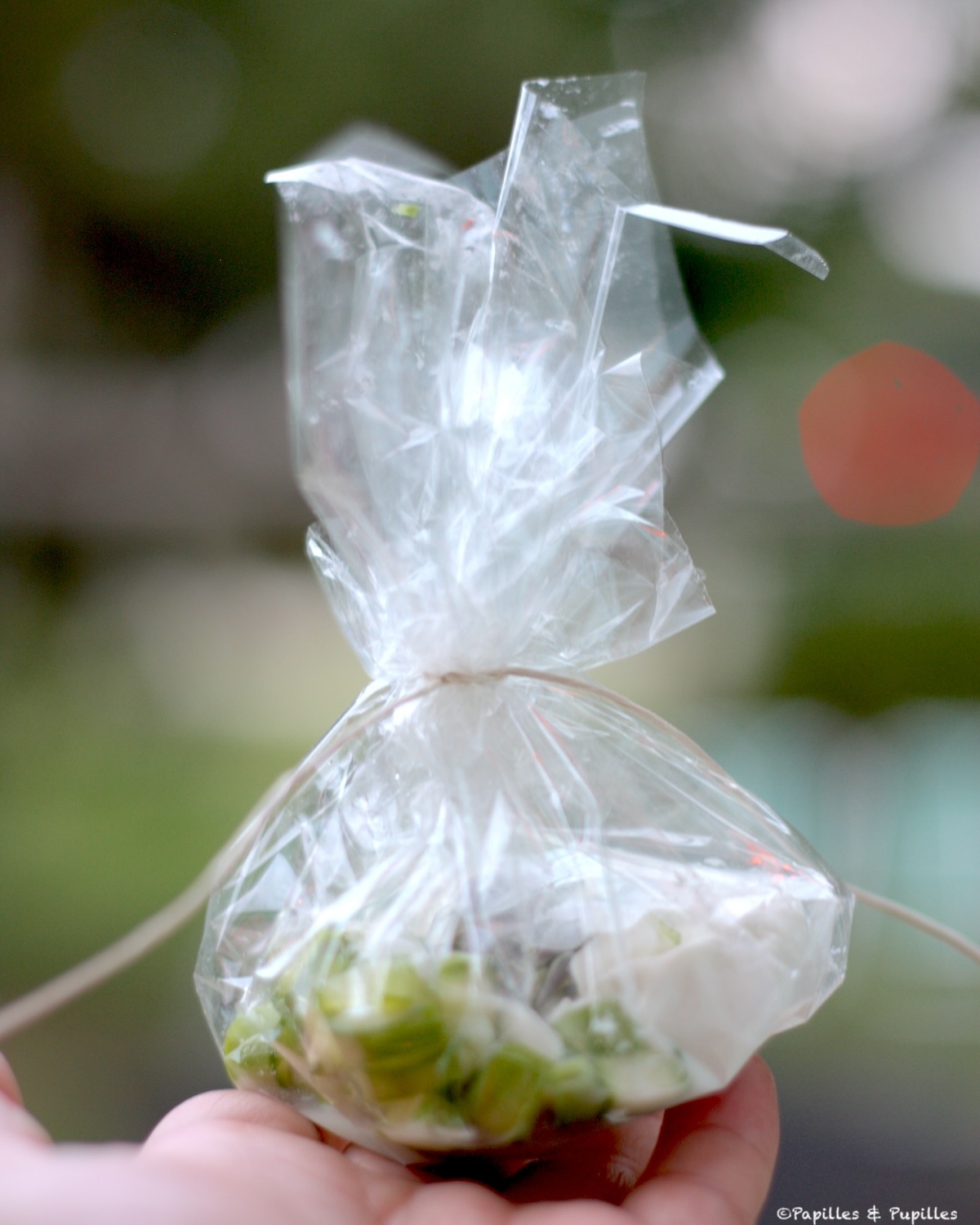 Papillote de cabillaud, asperge et chèvre