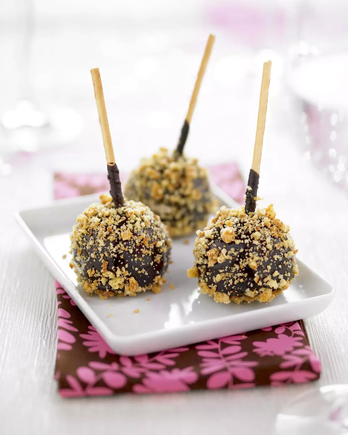 Sucettes de pâte à tartiner croquante [comme des cake pops]