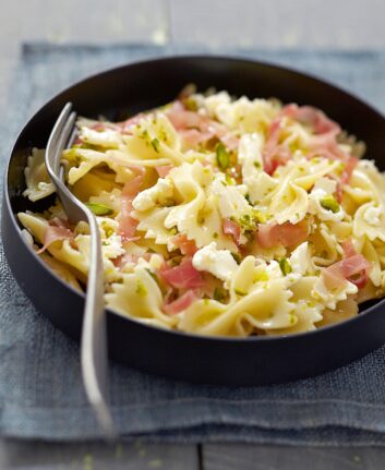 Pâtes au jambon de Parme et aux pistaches