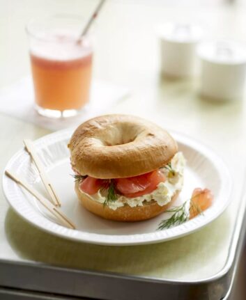 Bagels aux pamplemousses de Floride et au fromage frais