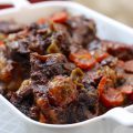 Queue de boeuf aux carottes et au vin rouge