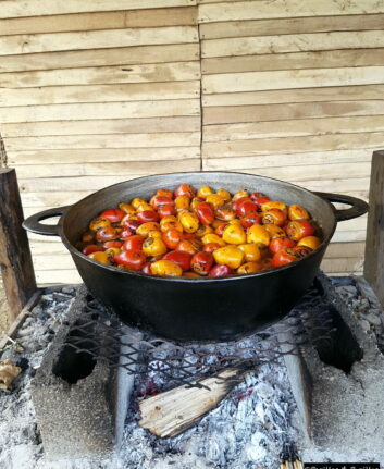 Cuisson des Parepou au Costa Rica