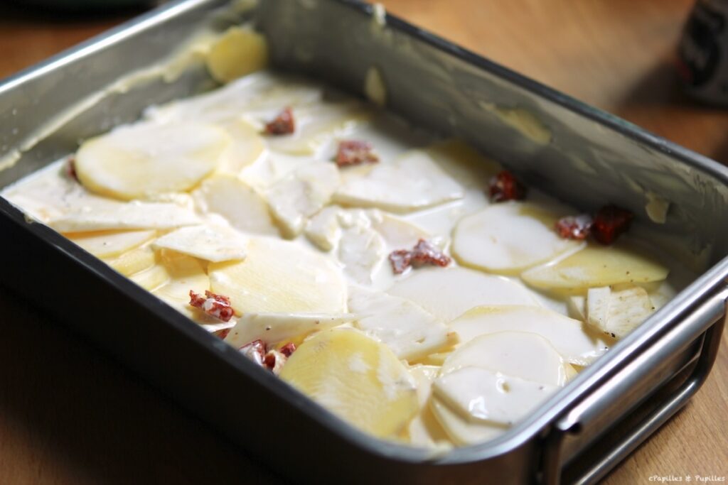 Mettre la moitié de la crème
