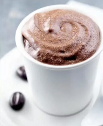 Mousse au chocolat grain de café © Daniel METTOUDI / CEDUS