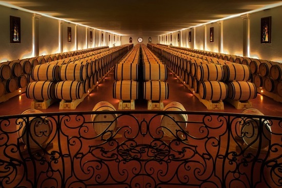 Chais à barriques ©Château Pape Clement Chais à barriques ©Château Pape Clement