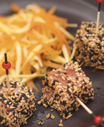 Cubes de Saumon écossais Label Rouge aux graines torréfiées, céleri et carotte croquante au curry