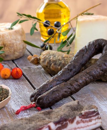 Figatelli ©JPC-PROD. shutterstock