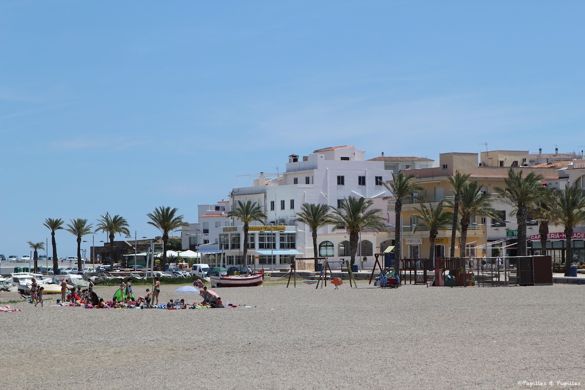 Plage devant le Miramar - Llançà