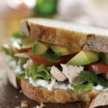 Sandwich au poulet et à l’avocat du Pérou