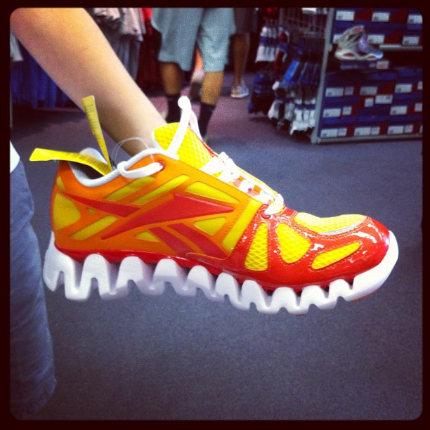 Discret, c est le mot que tu cherches #reebok