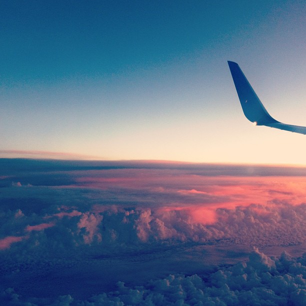 Lever du soleil quelque part au dessus de Chicago