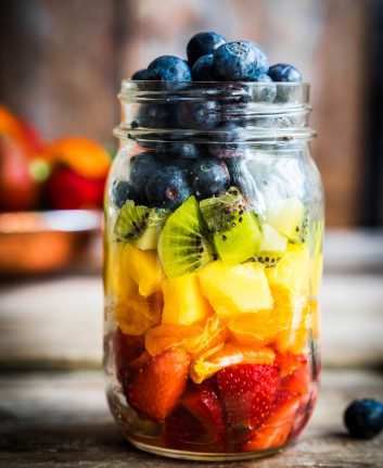 Salade de fruits ©Alena Haurylik shutterstock