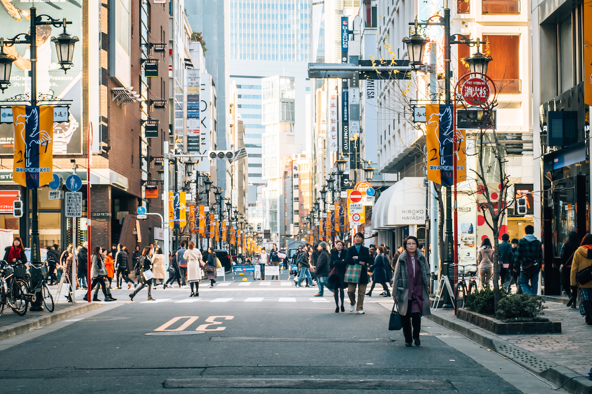 Rue de Tokyo © MMpai shutterstock