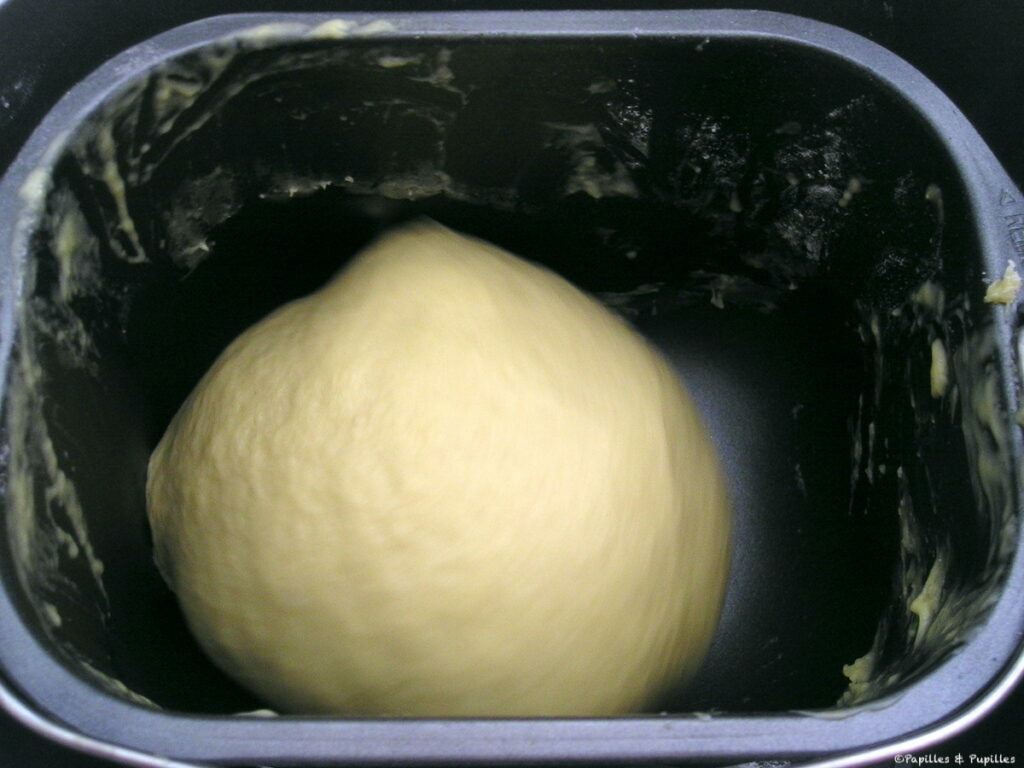 Une fois le beurre bien incorporé