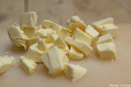 Beurre coupé en dés