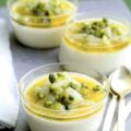 Panacotta au lait d'amandes et poires aux miel de lavande