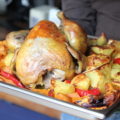 Pintade au four et pommes de terre rôties