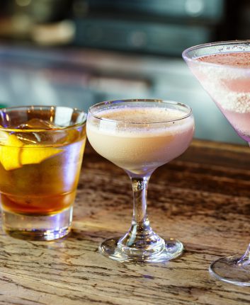 Cocktails © Shyripa Alexandr shutterstock