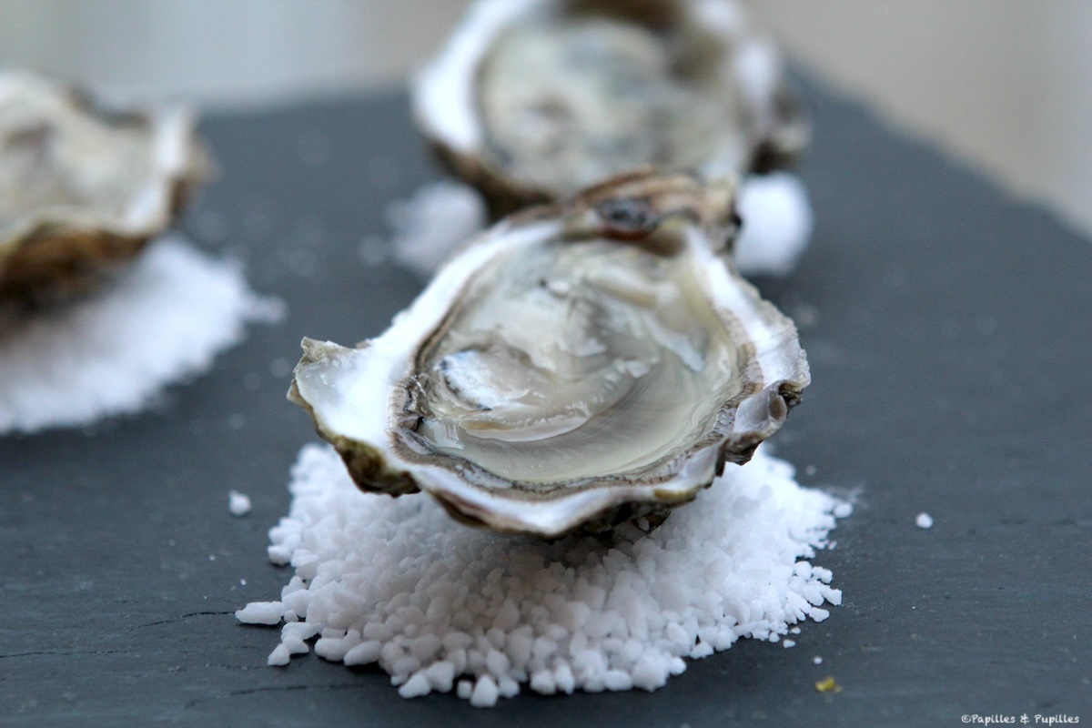 Huître sur lit de gros sel